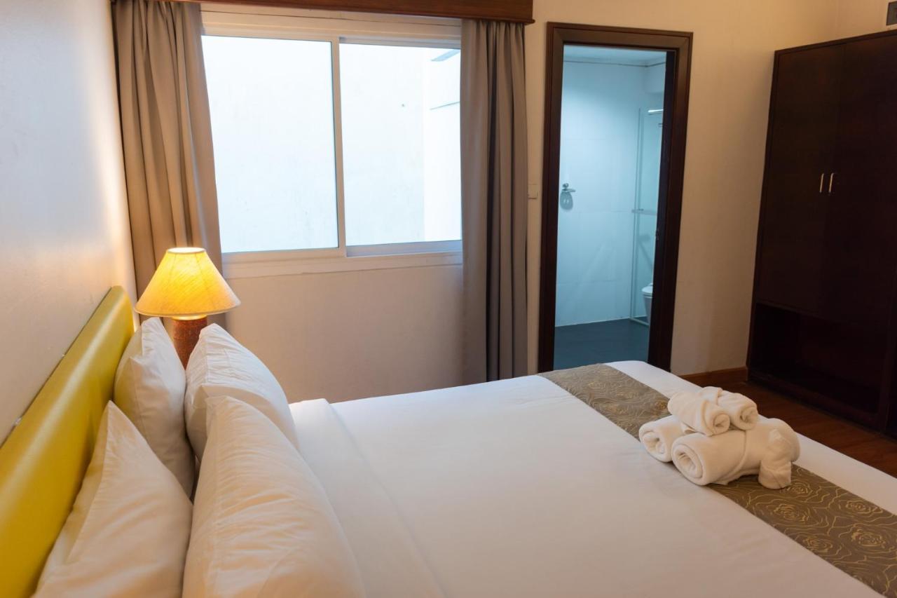 Mayflower Grand Hotel Korat Накхонратчасіма Екстер'єр фото