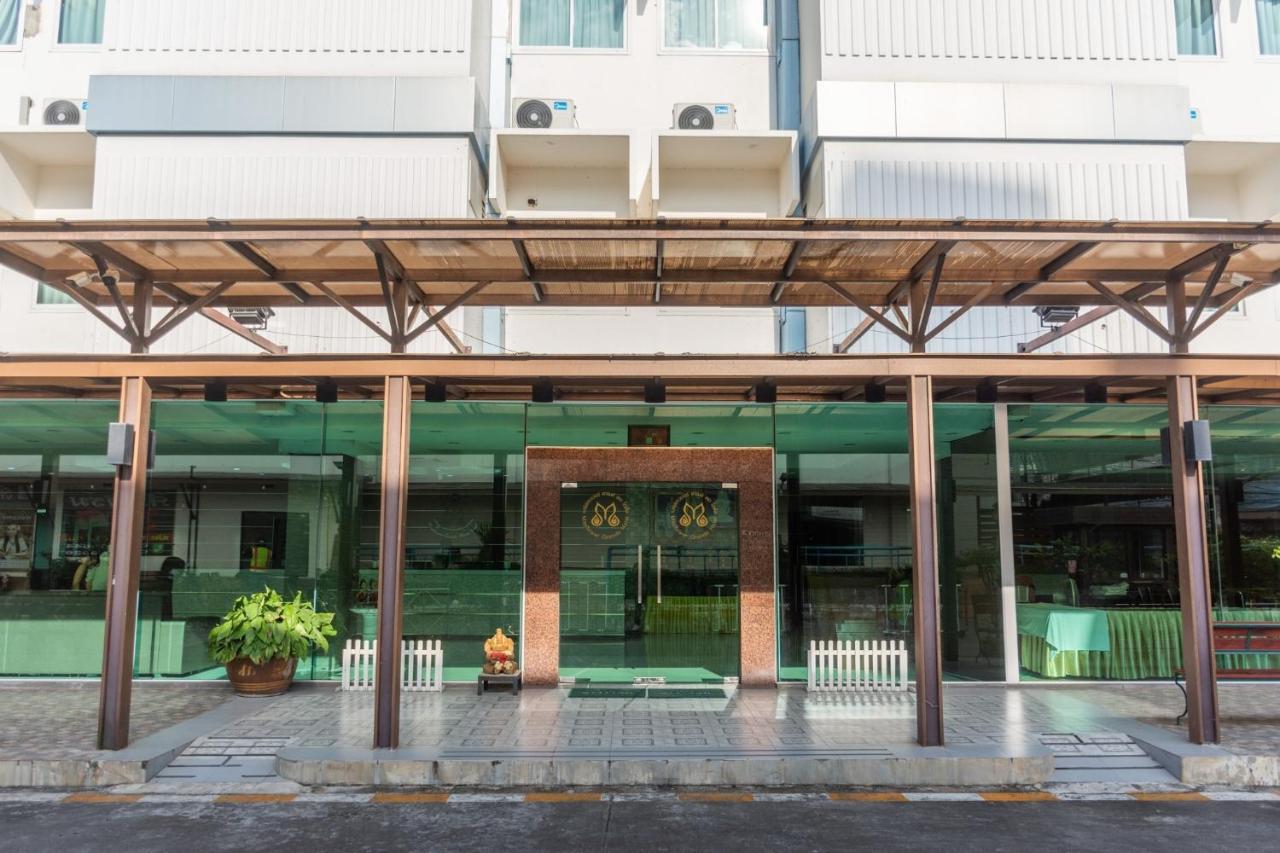 Mayflower Grand Hotel Korat Накхонратчасіма Екстер'єр фото