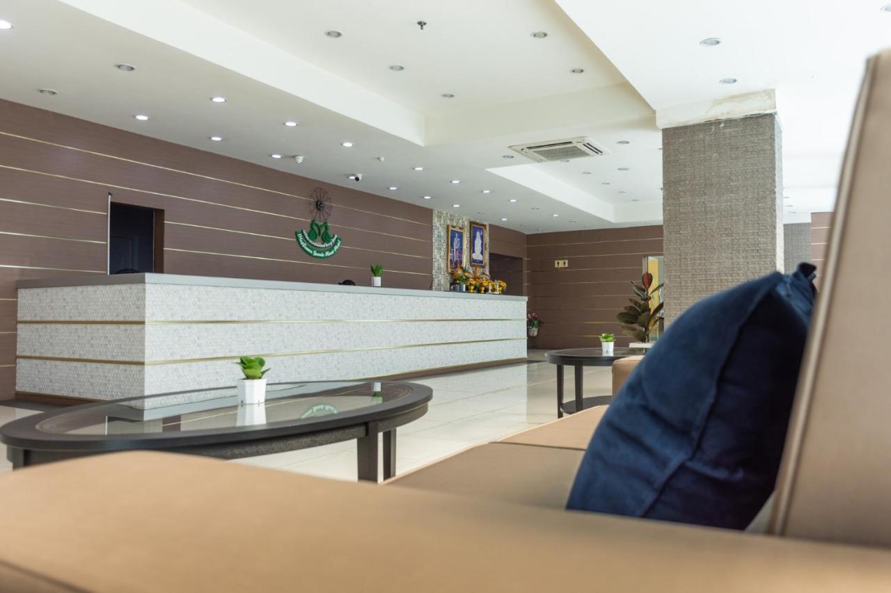 Mayflower Grand Hotel Korat Накхонратчасіма Екстер'єр фото